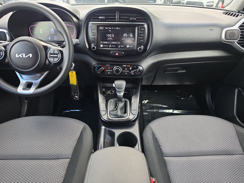 Certified 2023 Kia Soul LX FWD image 14