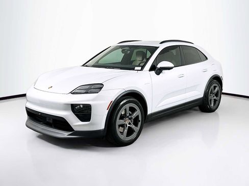 New 2026 Porsche Macan 4 Electric AWD/4WD image 1