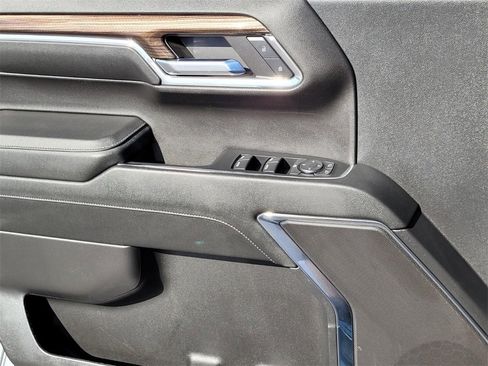 Certified 2023 Chevrolet Silverado 1500 RST w/ Z71 Off-Road Package image 27