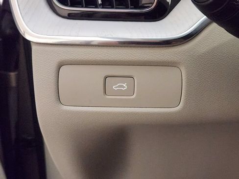 Used 2026 Volvo XC60 B5 Ultra w/ Protection Package Premier AWD/4WD image 22