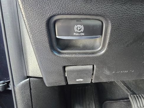 Used 2023 Jeep Grand Cherokee 30th Anniversary AWD/4WD image 12