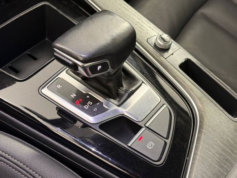 Used 2021 Audi A4 2.0T Premium w/ Convenience Package AWD/4WD image 19