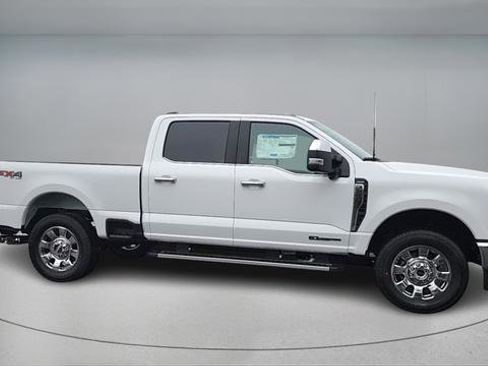 New 2026 Ford F250 Lariat w/ Chrome Package image 2