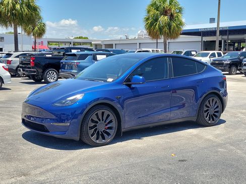 Used 2023 Tesla Model Y Long Range AWD/4WD image 7