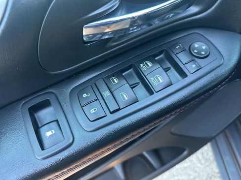 Used 2017 Dodge Grand Caravan GT image 14