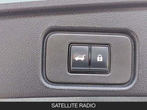Used 2023 Nissan Pathfinder SL w/ Black Appearance Package FWD image 26
