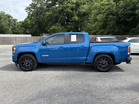 Used 2022 GMC Canyon Elevation w/ Elevation Premium Package image 2