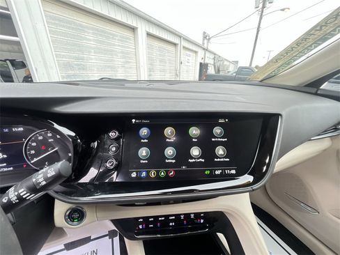 Used 2023 Buick Envision Avenir image 16