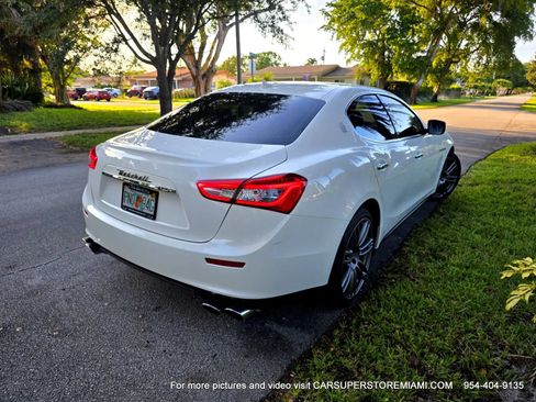 Used 2016 Maserati Ghibli RWD image 19