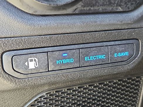 Used 2025 Jeep Wrangler Unlimited Rubicon 4xe w/ Safety Group AWD/4WD image 26