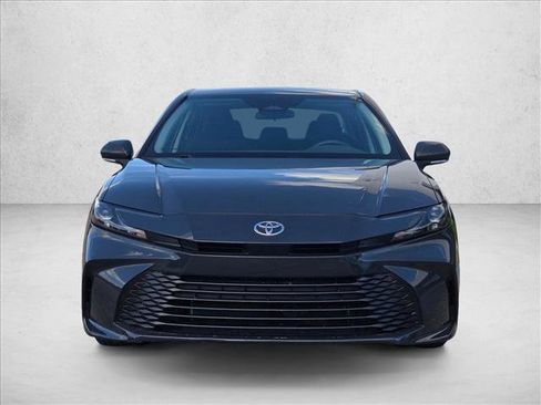 Used 2025 Toyota Camry LE FWD image 2