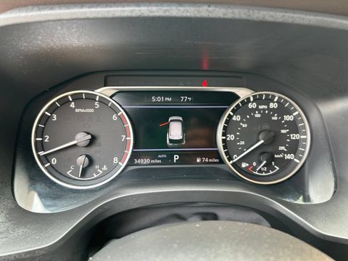 Used 2023 Nissan Rogue SV AWD/4WD image 16