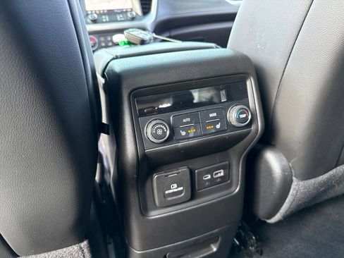 Used 2021 GMC Acadia SLT w/ Elevation Edition AWD/4WD image 14