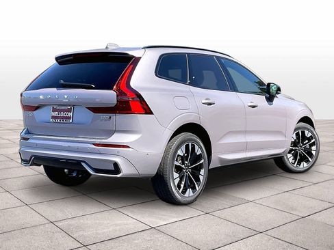 New 2026 Volvo XC60 B5 Plus w/ Climate Package AWD/4WD image 4