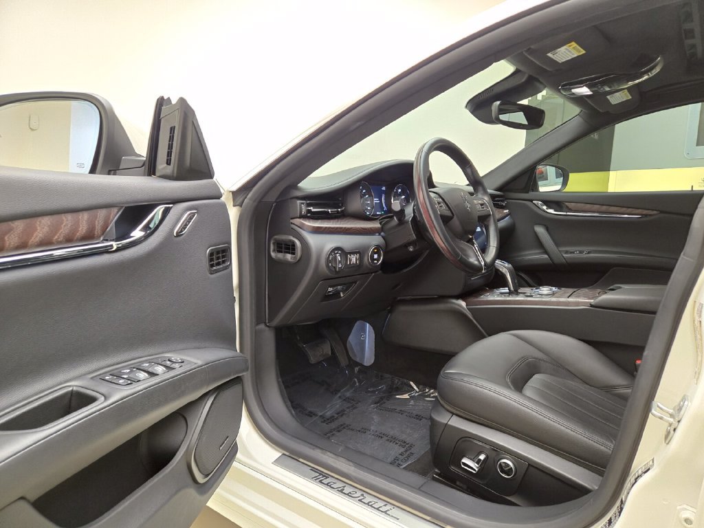 Used 2023 Maserati Quattroporte GT RWD image 15