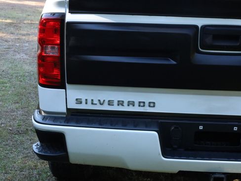 Used 2017 Chevrolet Silverado 1500 LT image 19