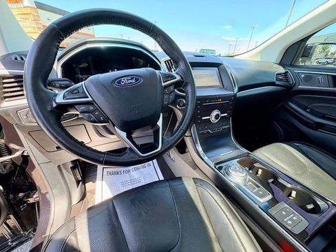 Used 2019 Ford Edge Titanium w/ Equipment Group 301A AWD/4WD image 12