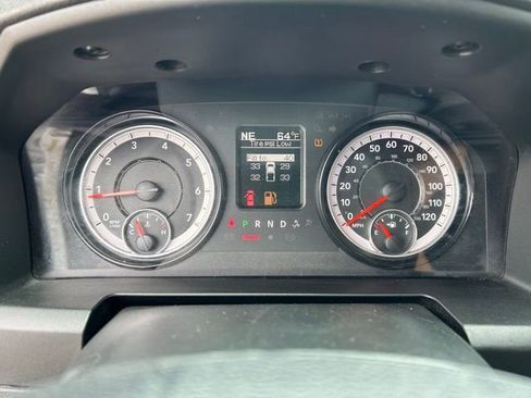 Used 2021 RAM 1500 Classic SLT AWD/4WD image 18