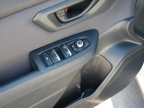 Certified 2025 Subaru Forester Premium AWD/4WD image 19
