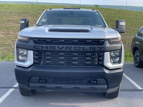 Used 2021 Chevrolet Silverado 2500 W/T AWD/4WD image 3