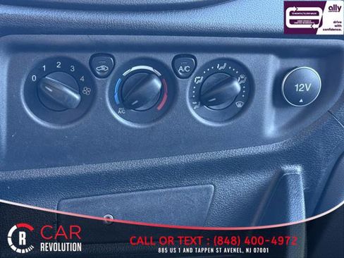 Used 2019 Ford Transit 150 XL image 26
