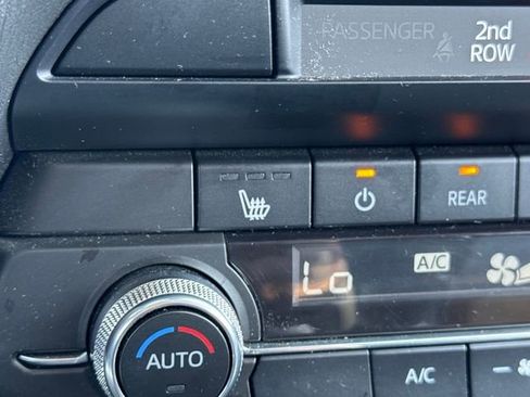 Used 2023 MAZDA CX-9 Touring image 28