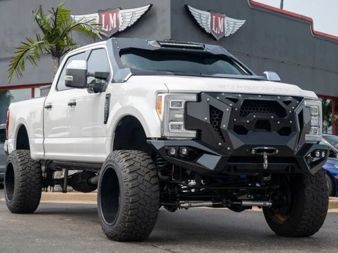 Used 2017 Ford F250 Platinum w/ Platinum Ultimate Package AWD/4WD image 1