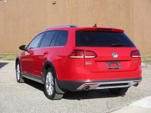 Used 2018 Volkswagen Golf Alltrack SE image 73
