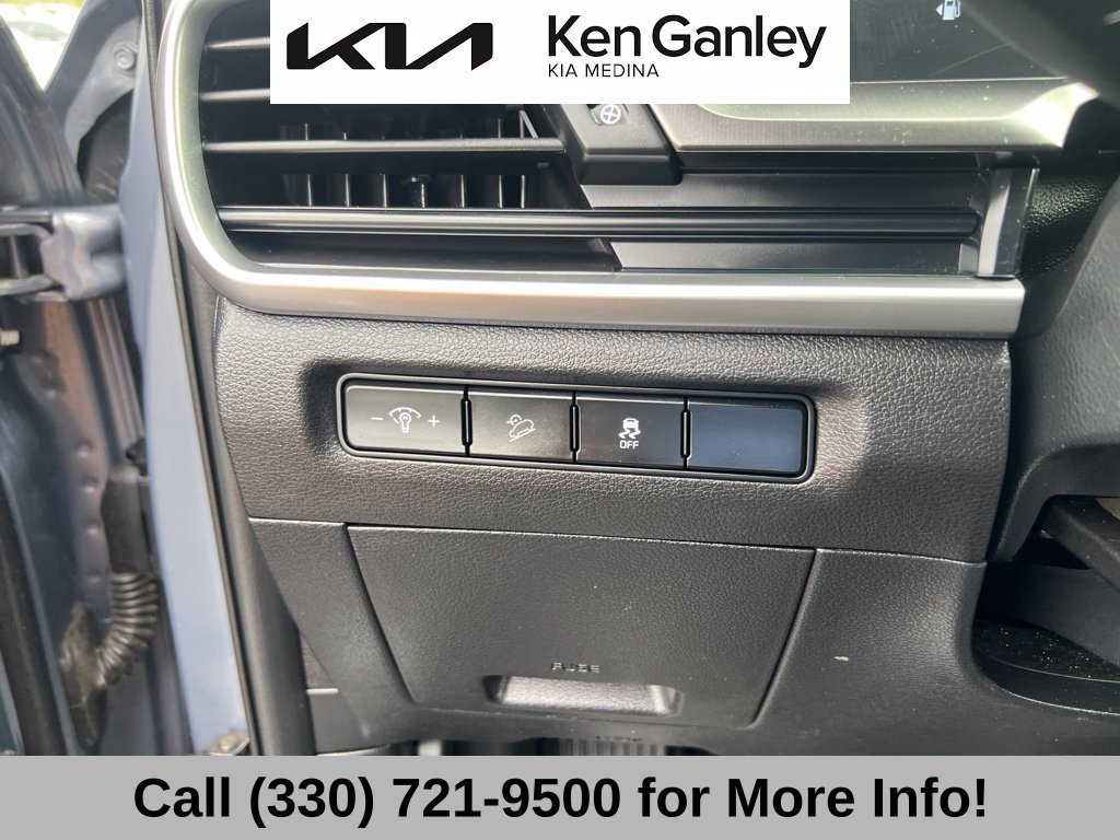 Used 2024 Kia Telluride LX FWD image 27