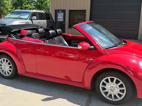 Used 2004 Volkswagen Beetle GLS FWD image 19