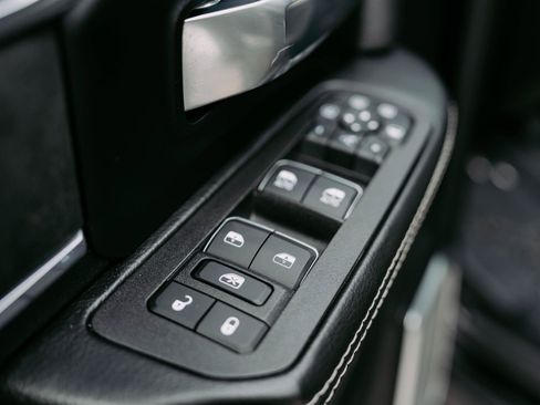 Used 2025 RAM 3500 Laramie image 17