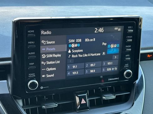 Used 2022 Toyota Corolla SE image 18