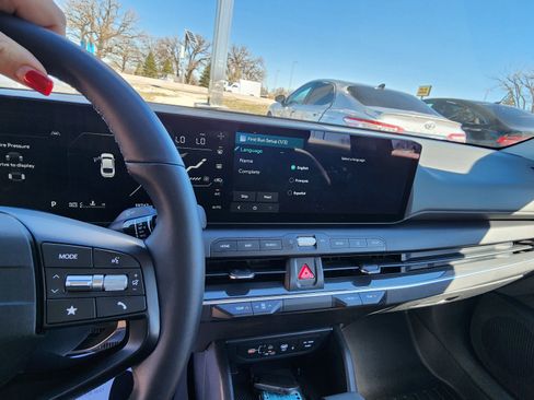 Used 2025 Kia K4 EX image 16