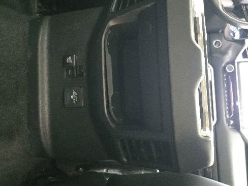 Used 2022 Toyota Tundra Limited w/ Power Package AWD/4WD image 8