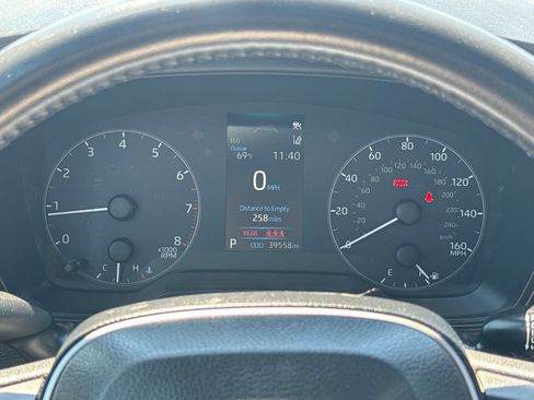 Used 2023 Toyota Corolla SE w/ SE Premium Package FWD image 16