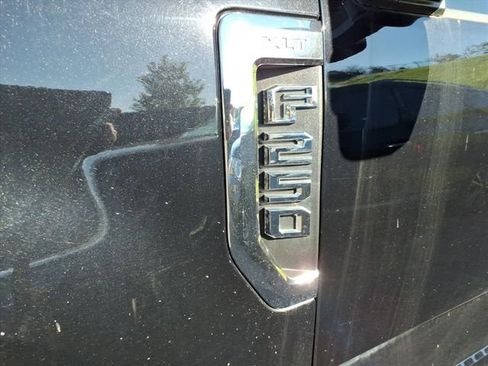 Used 2019 Ford F250 XLT w/ XLT Premium Package AWD/4WD image 5