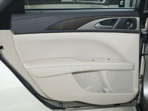 Used 2019 Lincoln MKZ Reserve w/ Reserve Plus Package image 13