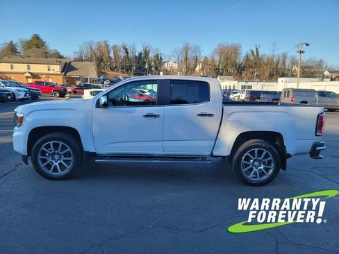 Used 2022 GMC Canyon Denali image 4