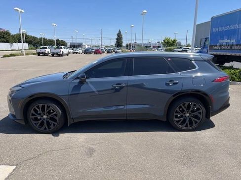 Used 2025 Toyota Crown Signia image 8