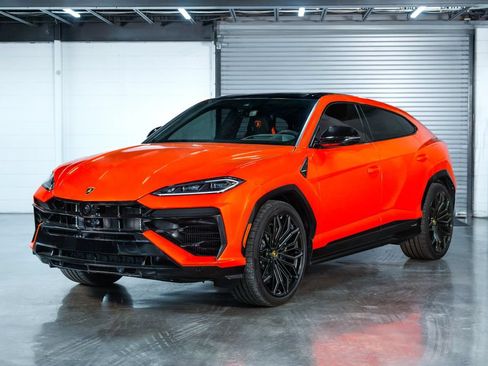 Used 2025 Lamborghini Urus SE AWD/4WD image 6
