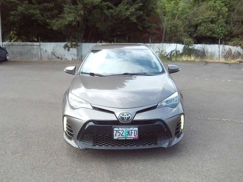 Used 2017 Toyota Corolla SE w/ Carpet Mat Package (TMS) FWD image 8