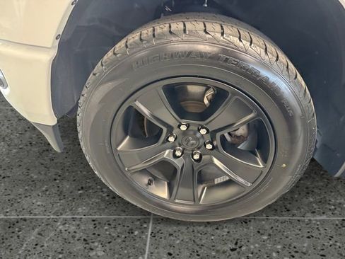 Used 2022 RAM 1500 Big Horn AWD/4WD image 24