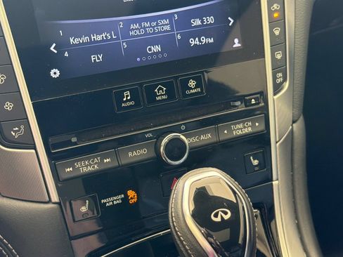 Used 2019 INFINITI Q60 3.0t Luxe w/ Essential Package RWD image 19
