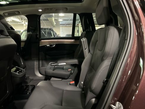Used 2026 Volvo XC90 B6 Plus w/ Protection Package Premier AWD/4WD image 23