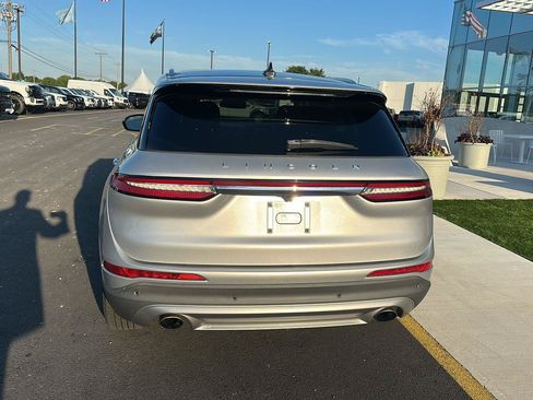 Used 2020 Lincoln Corsair AWD w/ Premium Package image 6