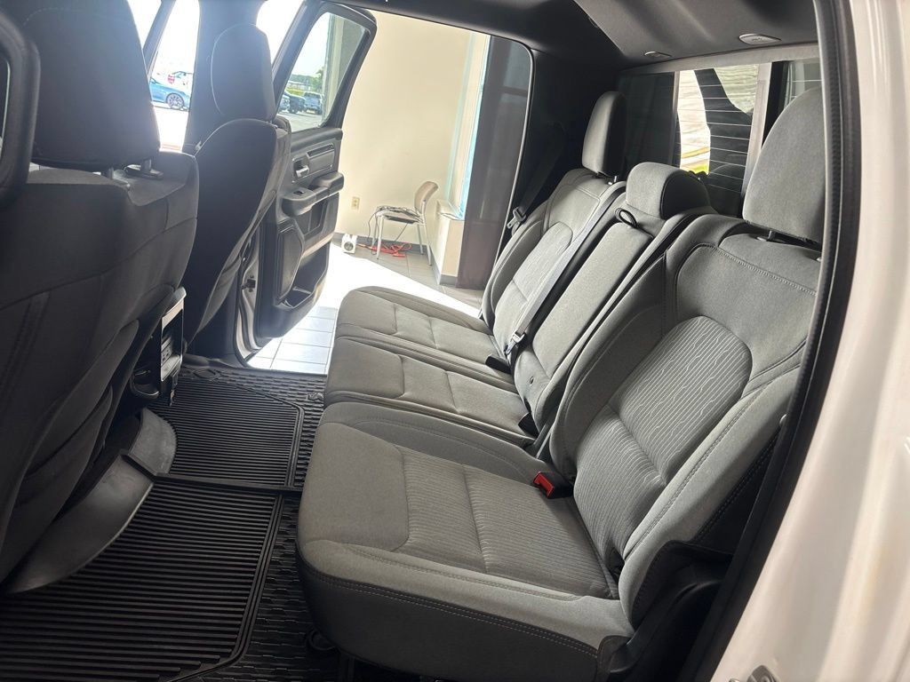 Used 2022 RAM 1500 Big Horn AWD/4WD image 27