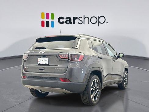 Used 2024 Jeep Compass Limited image 5