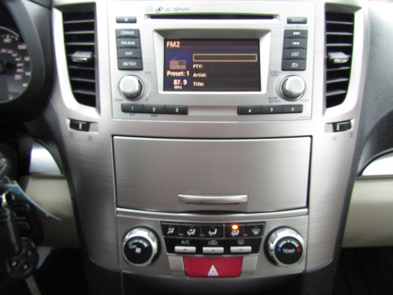 Used 2014 Subaru Outback 2.5i Premium AWD/4WD image 14