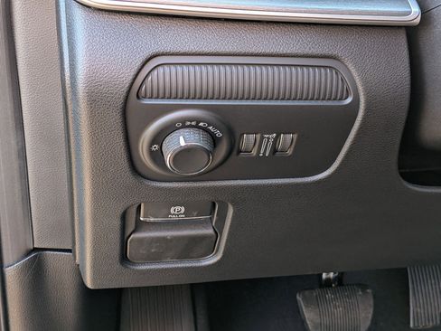 New 2026 Jeep Grand Wagoneer L Limited AWD/4WD image 15