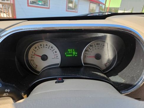 Used 2010 Ford Explorer Eddie Bauer image 22